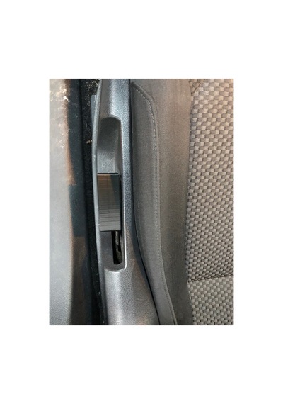 Volkswagen Passat Sürücü Koltuğu Yükseklik Kolu Siyah