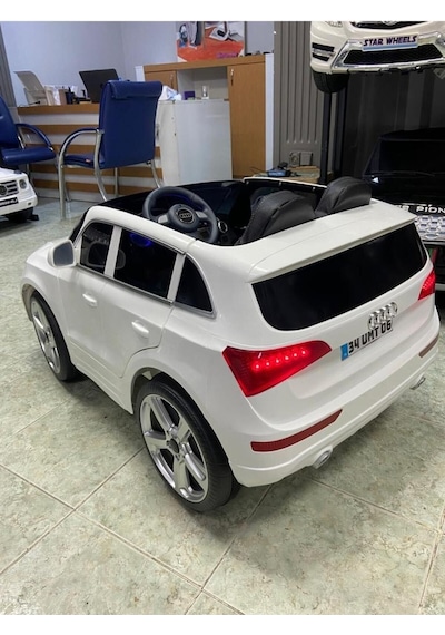 Öykü Bebek Dünyası Uzaktan Kumandalı Akülü Araba 437 Audi Jeep Beyaz