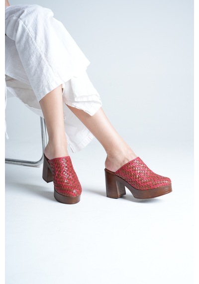 Analin Shoes Kadın Hakiki Deri Platform Topuklu Örgülü Terlik Kırmızı