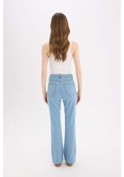 DeFacto Slim Flare Yüksek Bel Düz Paça Uzun Jean Kar Yıkamalı Pantolon D7973AX25SPNM39 DeFacto Slim Flare Yüksek Bel Düz Paça Uzun Jean Kar Yıkamalı Pantolon D7973AX25SPNM39