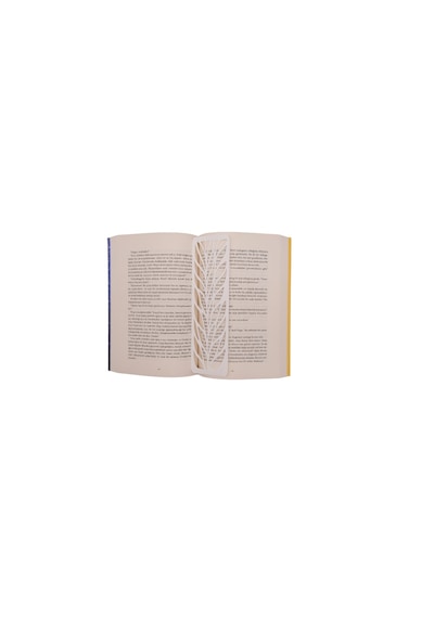 Yaprak Motifli Kitap Ayracı