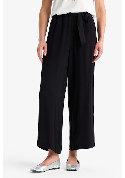 Defacto Culotte Beli Lastikli Geniş Paça Kuşaklı Krinkıl Viskon Kapri Pantolon C9565AX24SM Siyah