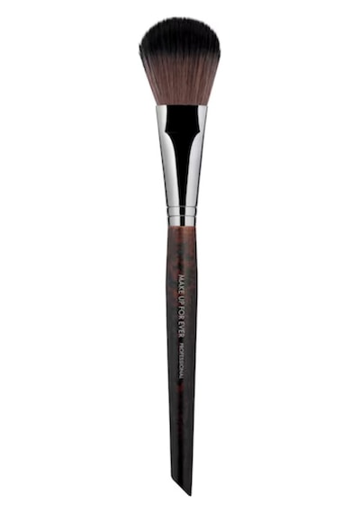 Make Up For Ever Pinceau 156 - Allık Fırçası