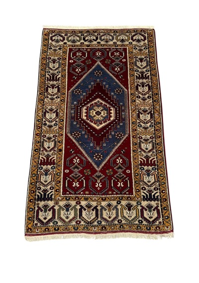 El Dokuma Sıfır Yahyalı Halısı 113x188 Kök Boya %100 Yün Halı