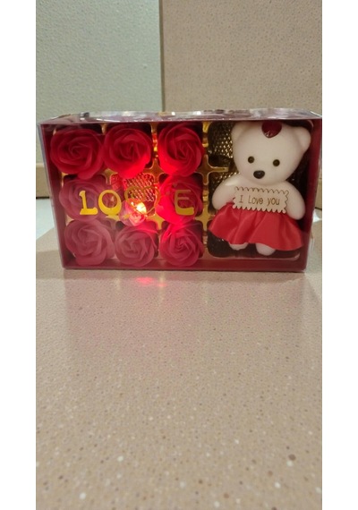 Sevgililer Gününe Özel I Love You Yazılı Asetatlı Güllü Ayıcık Kırmızı Renk Hediyelik Boyut:20 11cm