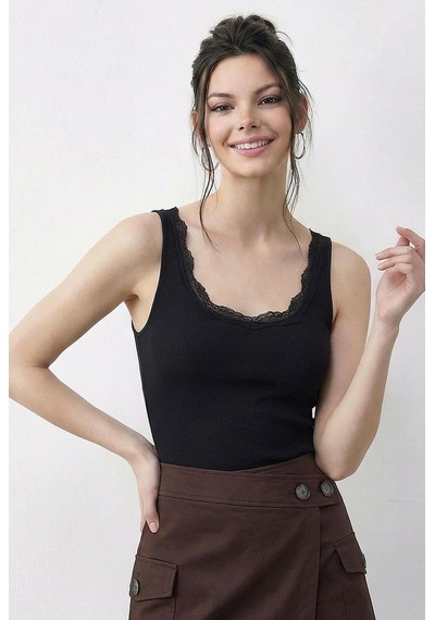 Shade Kadın Pamuklu Slim Fit U Yaka Dantelli Atlet 1053 60286022 - Siyah
