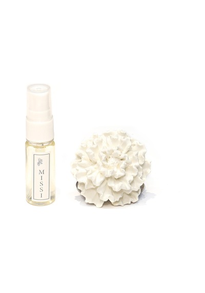 Ekru Karanfil Taşlı Oud Vanilya Araba/araç Kokusu 20 Ml Esans İle Birlikte