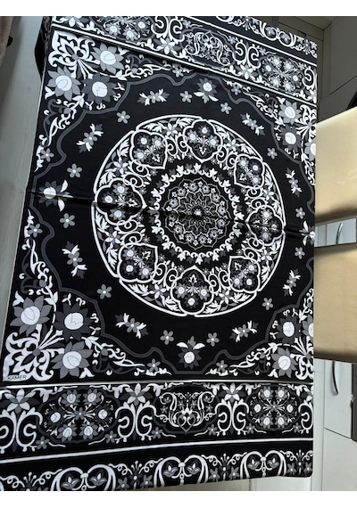 Kolay Temizlenebilir Renkli Cıvıl Cıvıl Desenli Masa Örtüsü 170x170 Cm Siyah-Gri