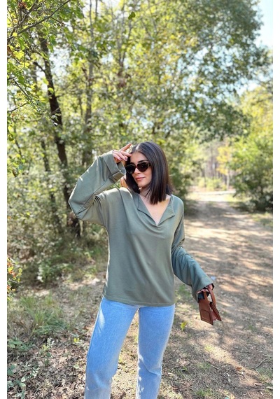WeShaya Kadın Haki Uzun Kol, Duble Manşet, Yırtmaçlı Yaka, Salaş Sweatshirt Bluz Haki WeShaya Kadın Haki Uzun Kol, Duble Manşet, Yırtmaçlı Yaka, Salaş Sweatshirt Bluz Haki