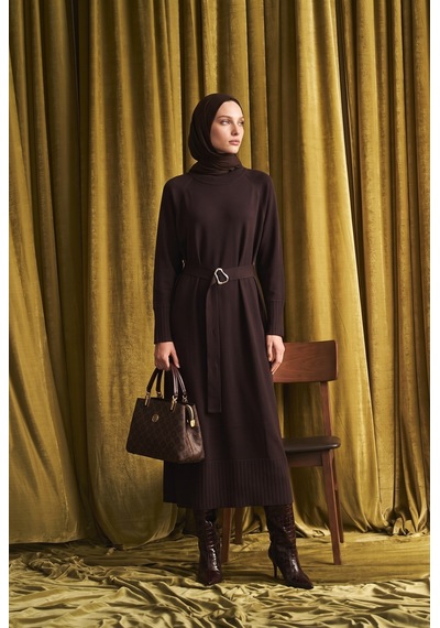 Armine Trend Kemer Detaylı Balıkçı Yaka Uzun Kollu Ribanalı Triko Elbise Kahverengi 26ktd911 Armine Trend Kemer Detaylı Balıkçı Yaka Uzun Kollu Ribanalı Triko Elbise Kahverengi 26ktd911
