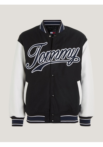 Tommy Hilfiger Erkek Marka Logolu Polyfill Dolgulu Düğmeli Şerit Cepli Lastik Örgü Yakalı Şık Görünümlü Siyah Mont Dm0dm17880 Bds Tommy Hilfiger Erkek Marka Logolu Polyfill Dolgulu Düğmeli Şerit Cepli Lastik Örgü Yakalı Şık Görünümlü Siyah Mont Dm0dm17880 Bds