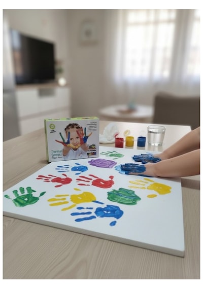Nova Color 12 Li Parmak Boyası Seti Renkli Kapaklı 20,5 X 24 Cm Anaokulu Kullanımı İçin Çok  Renkli