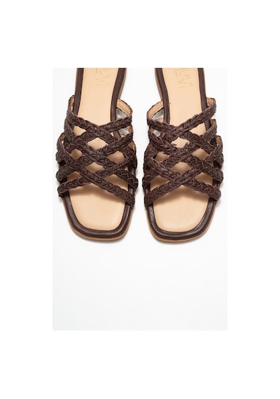 Luvishoes Luvi Shoes Alısha Kahverengi Hakiki Deri Örgü Bantlı Kadın Terlik Kahverengi Luvishoes Luvi Shoes Alısha Kahverengi Hakiki Deri Örgü Bantlı Kadın Terlik Kahverengi