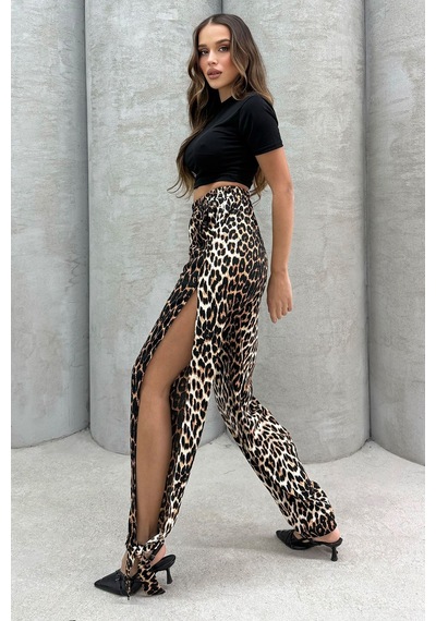 Lesa Wear Leopar Desenli Yumuşacık Yüksel Bel Likralı Yırtmaç Detaylı Jarse Pantolon Flared Leopar