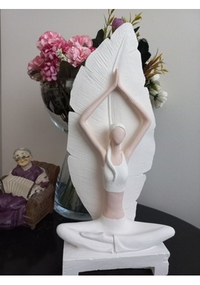 Yoga Yapan Kadın (539983628)