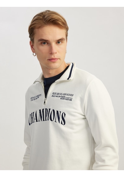 Koton Yarım Fermuarlı İşlemeli Uzun Kollu Sweatshirt Beyaz 5sam70033mk Beyaz