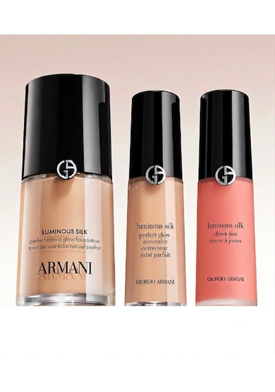 Armani Luminous Silk Fondöten 4.1 Işıltılı Doğal Bitişli