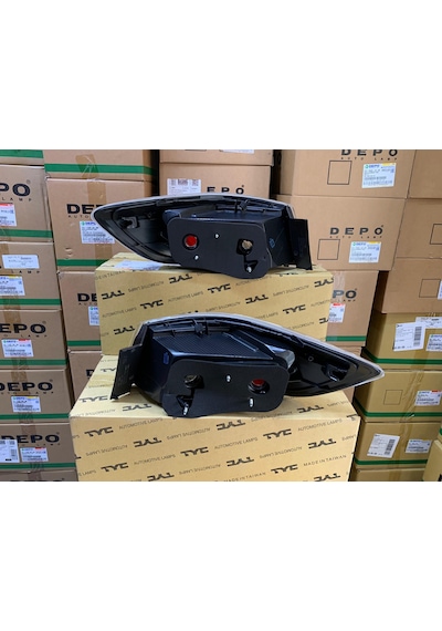 Mazda 3 Bl Sedan 2009-2013 Arası Tyc Sağ Ve Sol Dış Stop Lambası Duysuz Bbp2-51-160e / Bbp2-51-150e