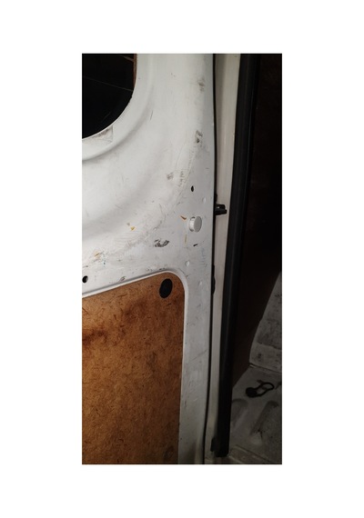 2006-2012 Ford Transit Arka Kapı Sınırlayıcı Çekme Kayışı Serbest Bırakma Düğmesi