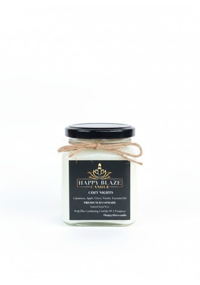 Cozy Nights Tarçın & Vanilya Kokulu El Yapımı Doğal Soya Mumu Happy Blaze Candle Beyaz