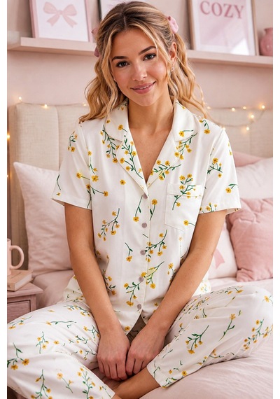 Norcia Sports Çiçek Baskılı Bürümçük Kumaş Kısa Kollu Pijama Takımı 6067 Çok Renkli - 929323213 Çok Renkli - 929323213 Çok Renkli Norcia Sports Çiçek Baskılı Bürümçük Kumaş Kısa Kollu Pijama Takımı 6067 Çok Renkli - 929323213 Çok Renkli - 929323213 Çok Renkli