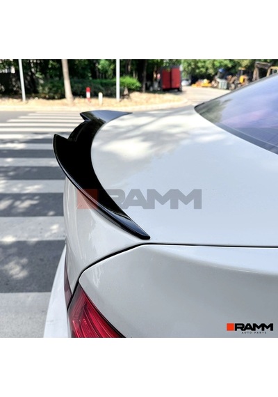 Bmw F10 M4 Görünümlü Bagaj Spoiler - Parlak Siyah