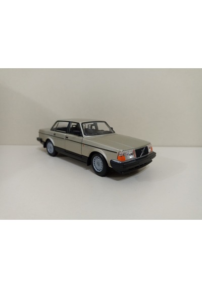 Volvo 240 Gl Gold Metallic 1 24 Ölçek Model Araba