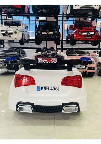Audi Çocuk Araç Gereçleri Akülü Araba 12v 0-6 Yaş Beyaz