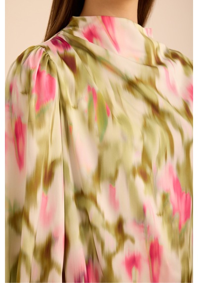 Aker Batik Desenli Dik Yakalı Bluz Pembe Pembe