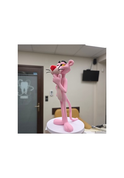 Pembe Panter Figür