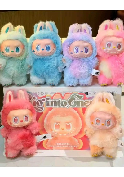 Labubu The Monsters Big Into Energy Serisi Sürpriz Tekli Kutu, Koleksiyonluk Peluş Anahtarlık Çok Renkli