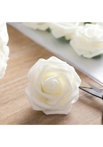 Boutonnieres Merkezleri İçin İvory Gül W / Sap, 1 Adet