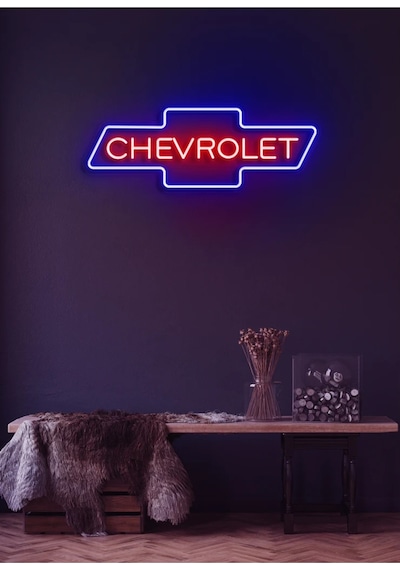 Rent A Carlara Özel Chevrolet Yazılı Neon Tabela Çok Renkli