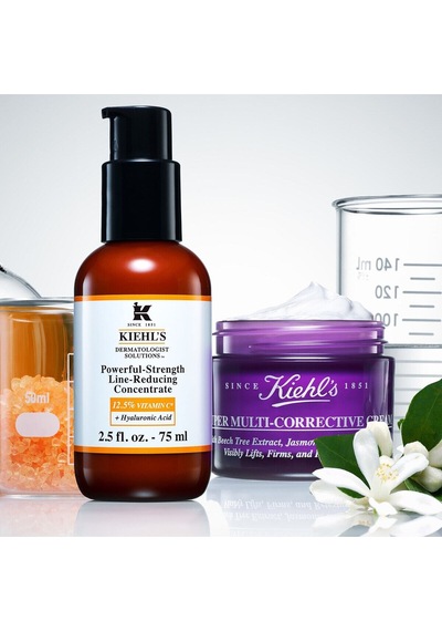 Yaşlanma Karşıtı 7 Etkiyi Bir Arada Pürüzsüz, Ve Genç Görünüm Veren Anti-aging Bakım Kremi. 50ml