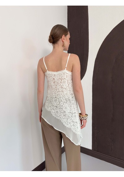 Verymoda Asimetrik Dantel Askılı Bluz D2935 Krem