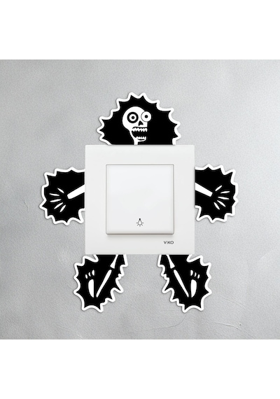 Cajuart Elektrik Çarpılmış İskelet Ahşap Priz Sticker Dekor Süs