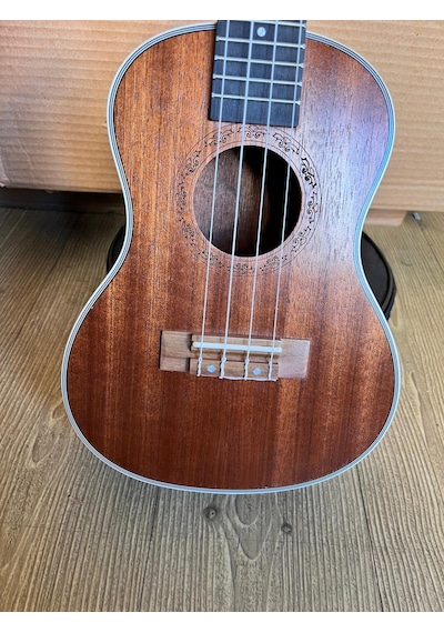 Mercury Ukulele Concert Maun Kenar Şeritli