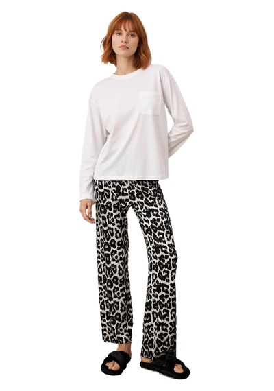 Ersefa Kadın Uzun Kollu Bisiklet Yaka Leopar Desenli Pijama Takımı Fonks Beyaz