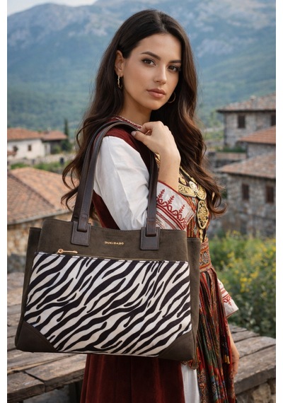 Dukidaso Kahverengi Zebra Desen Ön Cepli Kadın Omuz Çantası Kahverengi T8346 Kahve