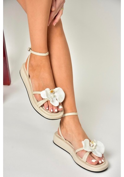 Fox Shoes U342962709 Bej Yapay Çiçek Aksesuarlı Kadın Sandalet Bej-suni Deri Bej Fox Shoes U342962709 Bej Yapay Çiçek Aksesuarlı Kadın Sandalet Bej-suni Deri Bej