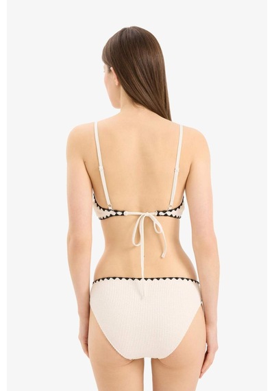 DeFacto Regular Fit Bürümcük Bikini Altı-Fall in Love E0309AX25SMWT16