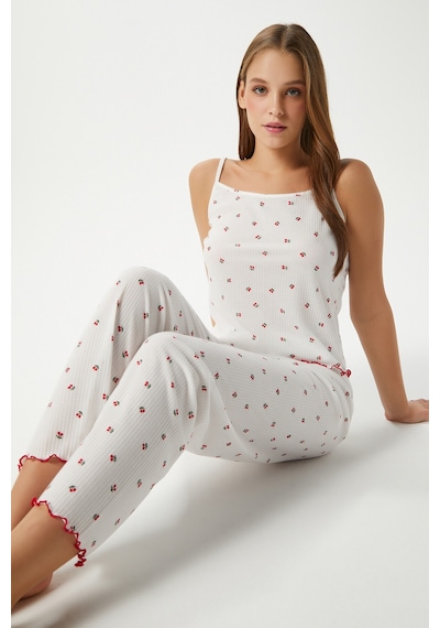 Ritnice Kadın June Askılı Kiraz Desenli Alt Üst Pijama Takımı Ekrukırmızı