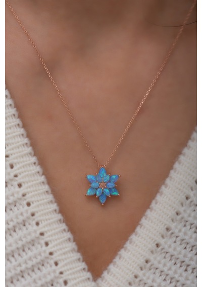 925 Ayar Açık Mavi Opal Taşlı Gümüş Lotus Kolye