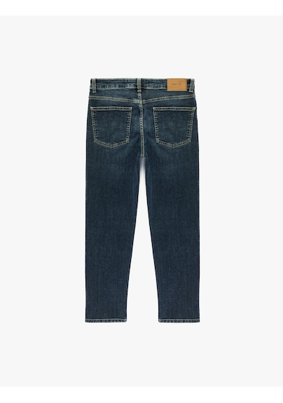 Koton Düz Paça Cepli Düğmeli Normal Bel Pamuklu Straight Fit Denim Pantolon - Straight Jeans Ovd 6sal40060md Koton Düz Paça Cepli Düğmeli Normal Bel Pamuklu Straight Fit Denim Pantolon - Straight Jeans Ovd 6sal40060md