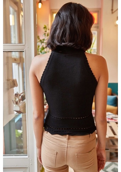 Aqe Fashion Kadın Halter Yaka Dantel Detaylı Bluz Siyah-Siyah