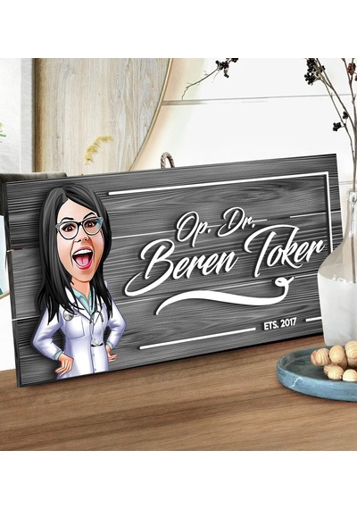 Bk Gift Kişiye Özel Doktor Karikatürlü Gri Dekoratif Ahşap Tabela (552181199)