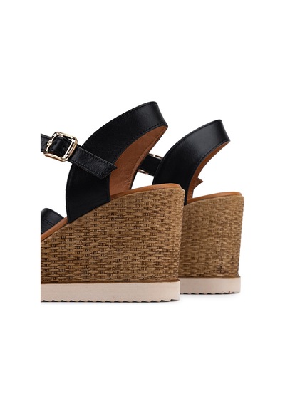 Tamer Tanca Kadın Hakiki Deri Siyah Topuklu Sandalet 1065 229-505 Bn Sndlt Y26 Sıyah