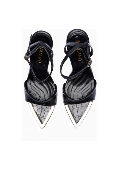 Mubiano Kadın Stiletto Sivri Burun Kroko Desenli Metal Burun Detaylı Baretli Topuklu Ayakkabı Amora Siyah Siyah Mubiano Kadın Stiletto Sivri Burun Kroko Desenli Metal Burun Detaylı Baretli Topuklu Ayakkabı Amora Siyah Siyah