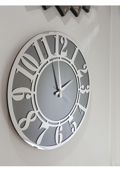 Ayna Denizi Silver Latin Smoked Model Gümüş Füme Renk 50 CM Dekoratif Aynalı Duvar Saati Gümüş