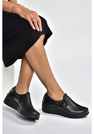 Fox Shoes V324405603 Siyah Hakiki Deri Günlük Kadın Ayakkabı Siyah-hakiki Deri